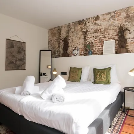 Twenty Five Bed & Breakfast 3*